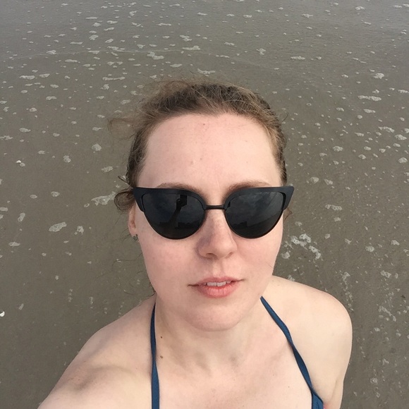 Meet your Posher, Joy - Picture 1 of 1